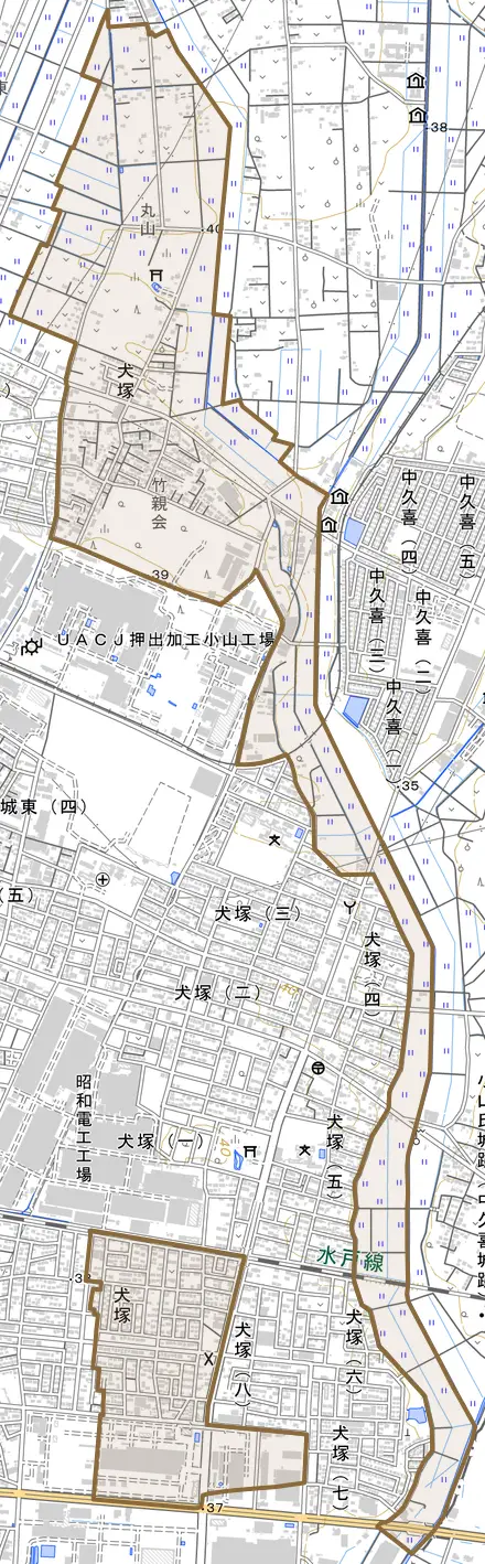 大字犬塚とその周辺の地図。町の範囲を重ねている