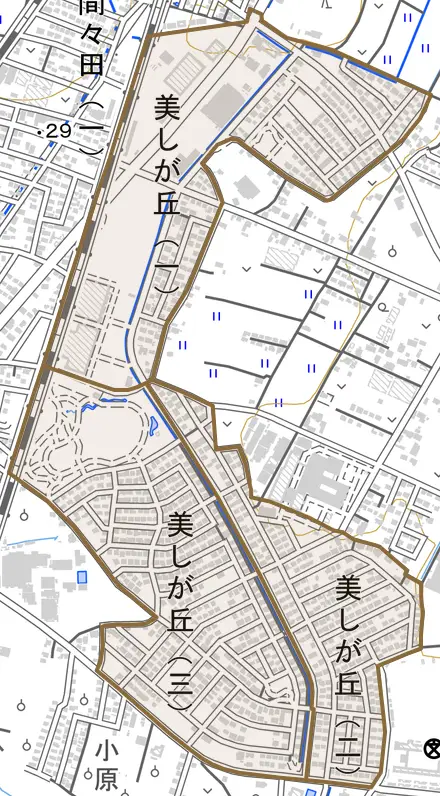 美しが丘とその周辺の地図。町の範囲を重ねている