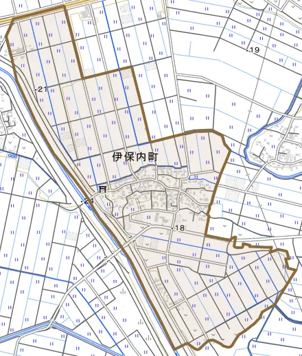 伊保内町とその周辺の地図。町の範囲を重ねている