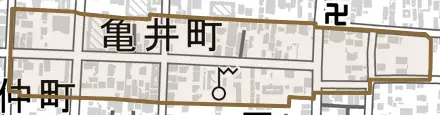 亀井町とその周辺の地図。町の範囲を重ねている