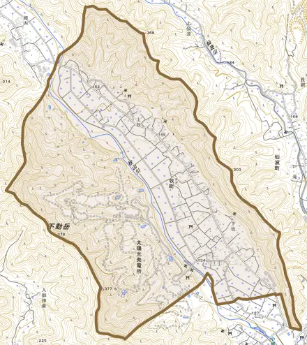 牧町とその周辺の地図。町の範囲を重ねている