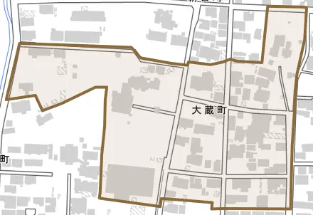 大蔵町とその周辺の地図。町の範囲を重ねている