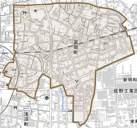 富岡町とその周辺の地図。町の範囲を重ねている