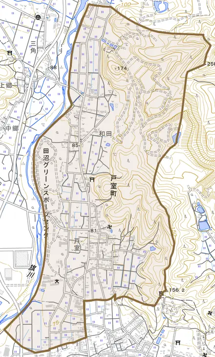 戸室町とその周辺の地図。町の範囲を重ねている