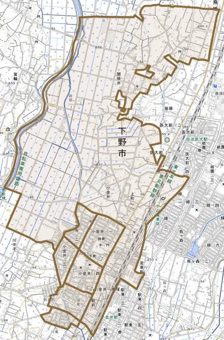 小金井とその周辺の地図。町の範囲を重ねている