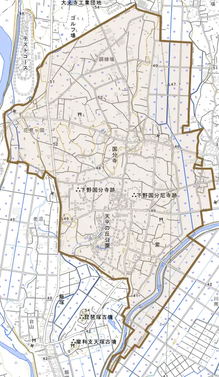 国分寺とその周辺の地図。町の範囲を重ねている