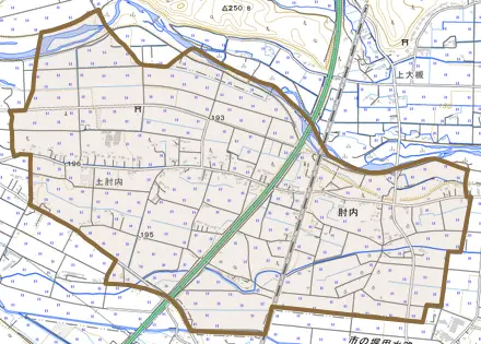 大字肘内とその周辺の地図。町の範囲を重ねている