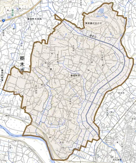 藤岡町甲とその周辺の地図。町の範囲を重ねている