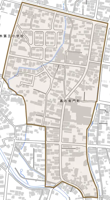 嘉右衛門町とその周辺の地図。町の範囲を重ねている