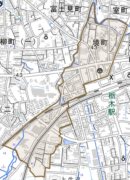 境町とその周辺の地図。町の範囲を重ねている