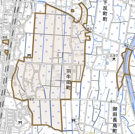 羽牛田町とその周辺の地図。町の範囲を重ねている