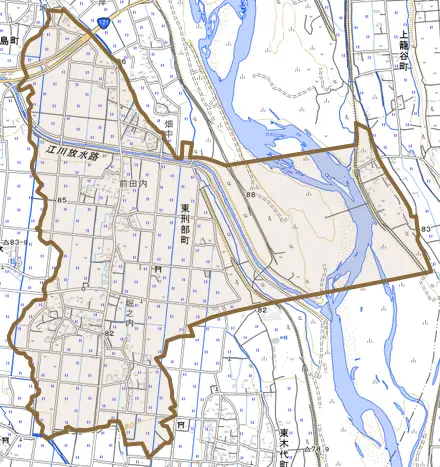 東刑部町とその周辺の地図。町の範囲を重ねている