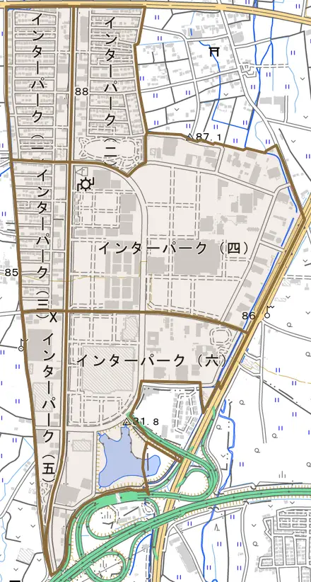 インターパークとその周辺の地図。町の範囲を重ねている