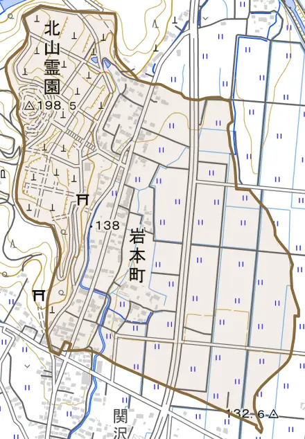 岩本町とその周辺の地図。町の範囲を重ねている