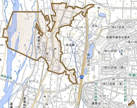 満美穴町とその周辺の地図。町の範囲を重ねている