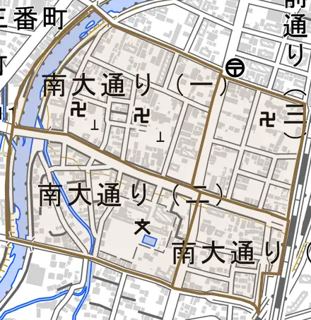 南大通りとその周辺の地図。町の範囲を重ねている