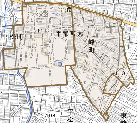 峰町とその周辺の地図。町の範囲を重ねている