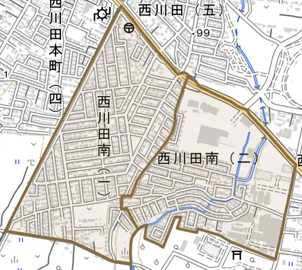 西川田南とその周辺の地図。町の範囲を重ねている
