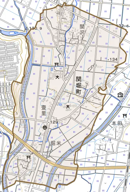 関堀町とその周辺の地図。町の範囲を重ねている