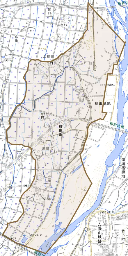 柳田町とその周辺の地図。町の範囲を重ねている