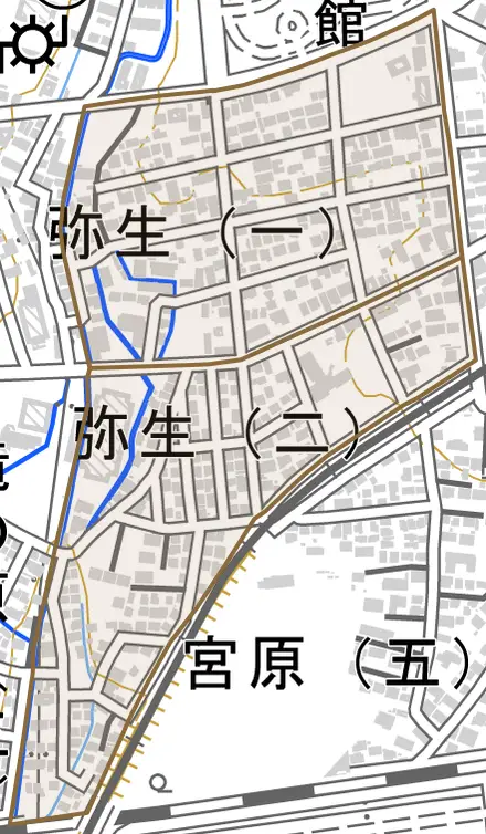 弥生とその周辺の地図。町の範囲を重ねている