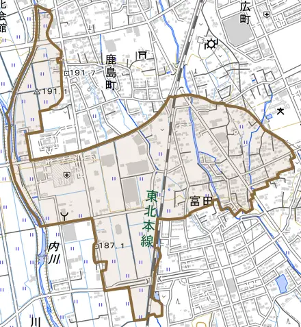 富田とその周辺の地図。町の範囲を重ねている