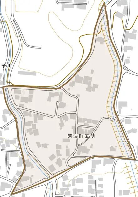 阿波町五明とその周辺の地図。町の範囲を重ねている