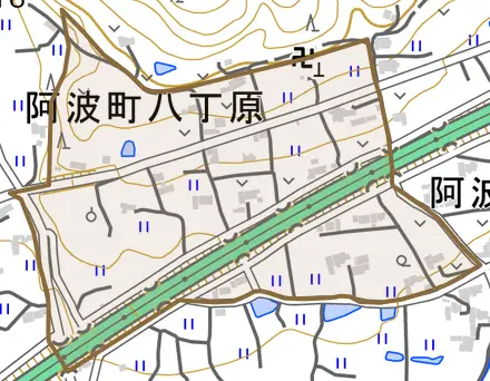 阿波町八丁原とその周辺の地図。町の範囲を重ねている