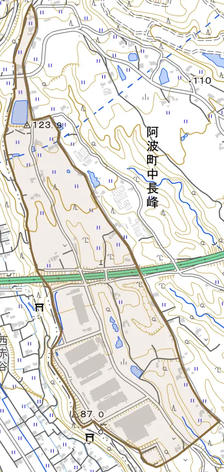 阿波町西長峰とその周辺の地図。町の範囲を重ねている