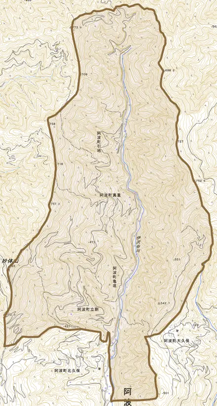 阿波町立割とその周辺の地図。町の範囲を重ねている