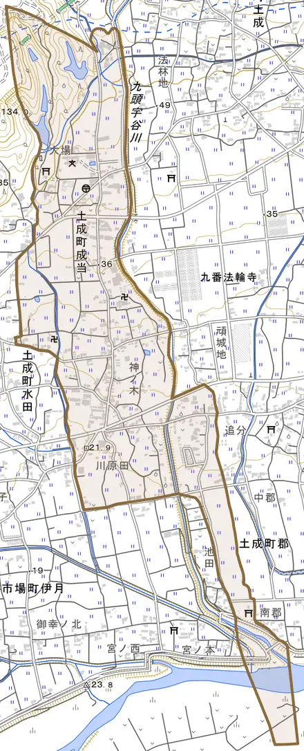 土成町成当とその周辺の地図。町の範囲を重ねている