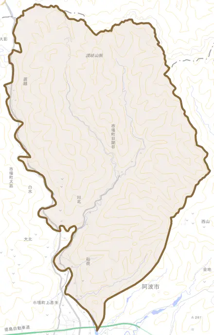 市場町日開谷とその周辺の地図。町の範囲を重ねている