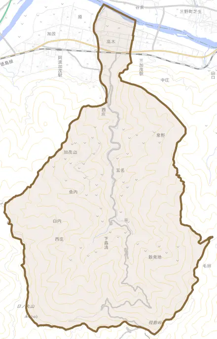 西庄とその周辺の地図。町の範囲を重ねている