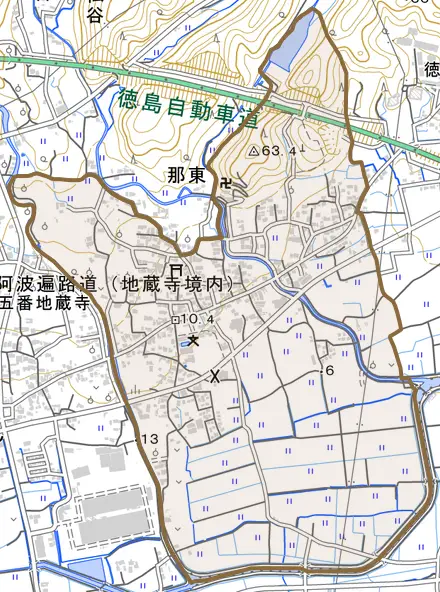 那東とその周辺の地図。町の範囲を重ねている