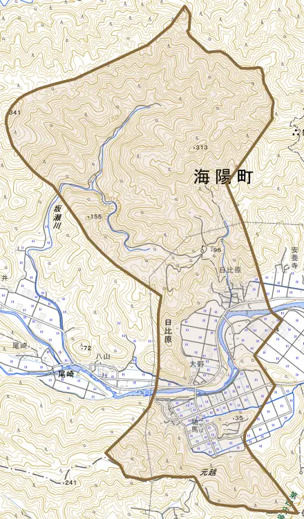日比原とその周辺の地図。町の範囲を重ねている