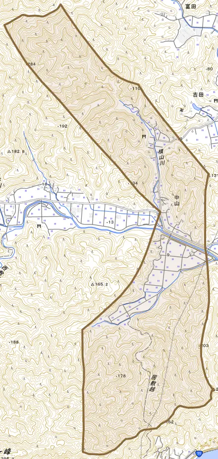中山とその周辺の地図。町の範囲を重ねている