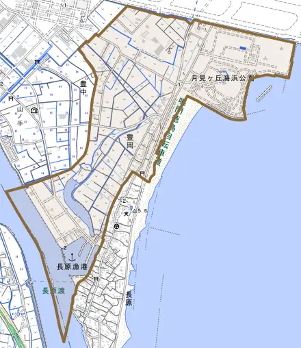 豊岡とその周辺の地図。町の範囲を重ねている