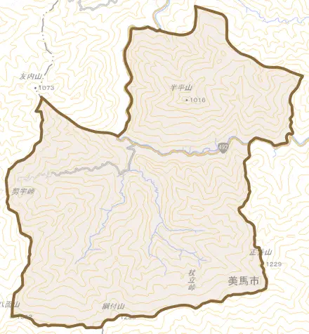穴吹町古宮とその周辺の地図。町の範囲を重ねている