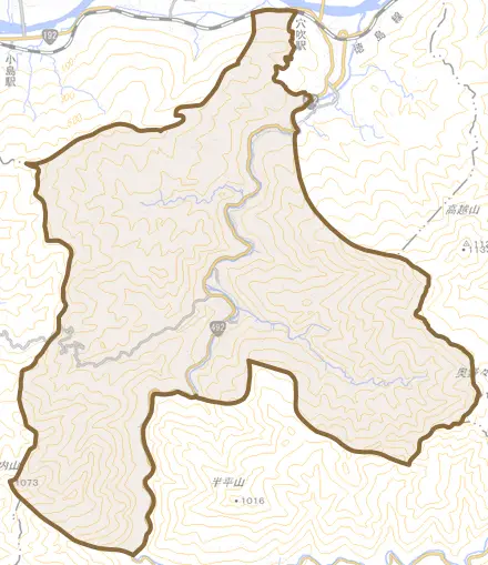 穴吹町口山とその周辺の地図。町の範囲を重ねている