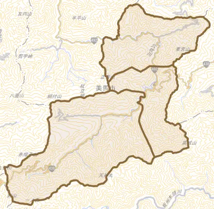 木屋平とその周辺の地図。町の範囲を重ねている