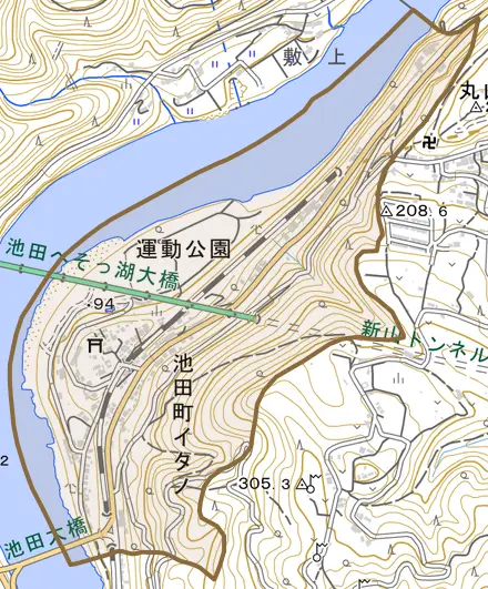 池田町イタノとその周辺の地図。町の範囲を重ねている