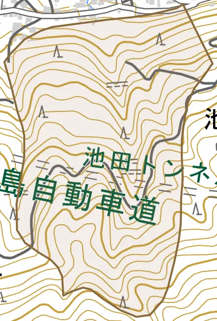 池田町ヲウトウとその周辺の地図。町の範囲を重ねている