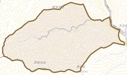 山城町上名とその周辺の地図。町の範囲を重ねている