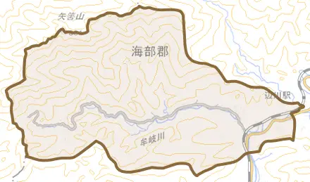 大字河内とその周辺の地図。町の範囲を重ねている