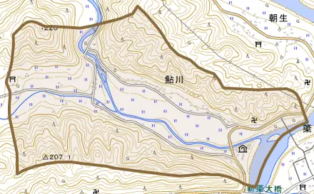 鮎川とその周辺の地図。町の範囲を重ねている