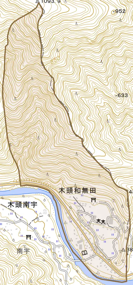木頭和無田とその周辺の地図。町の範囲を重ねている