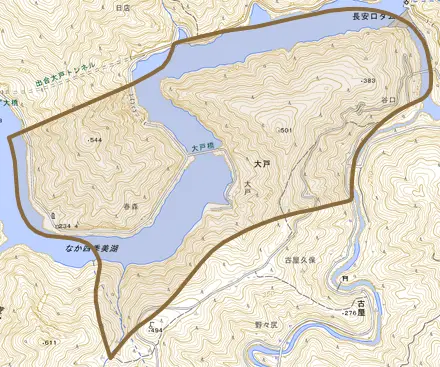 大戸とその周辺の地図。町の範囲を重ねている
