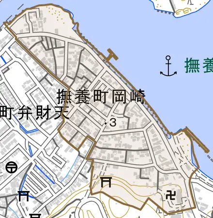 撫養町岡崎とその周辺の地図。町の範囲を重ねている