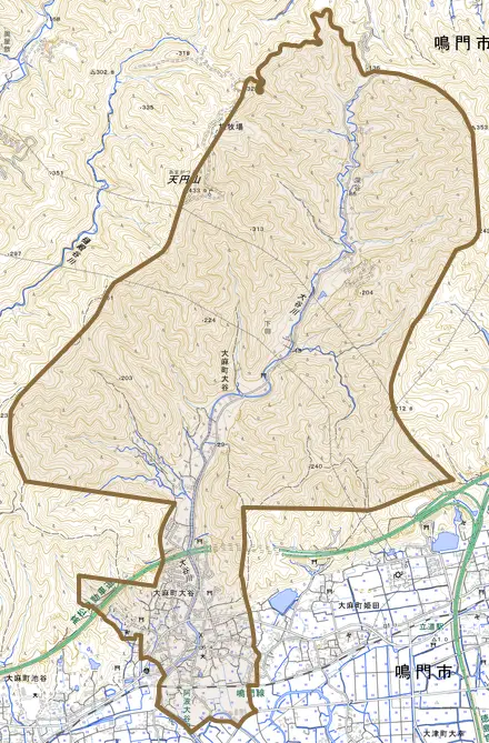 大麻町大谷とその周辺の地図。町の範囲を重ねている
