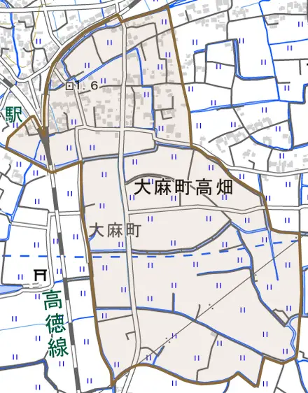 大麻町高畑とその周辺の地図。町の範囲を重ねている